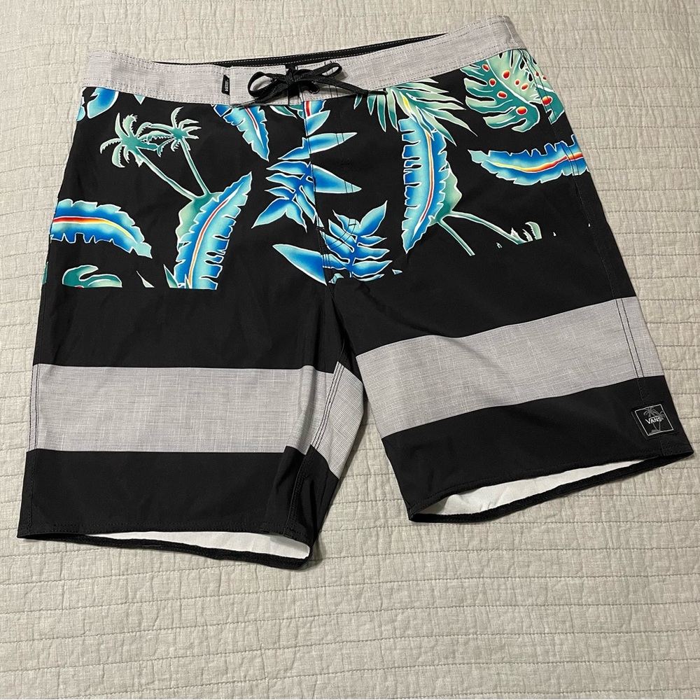 Vans Era Board Shorts Men’s 36 Beach Cruise Quick Dry Surf Vacation Lightweight